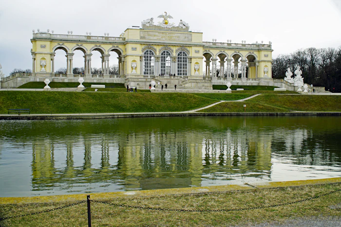 Gloriette v záhradách Schönbrunnu vo Viedni